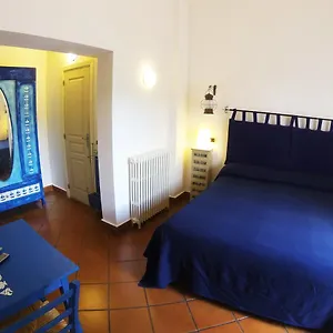 https://agriturismo-terre-di-mare-bordighera.hotelitalianriviera.com