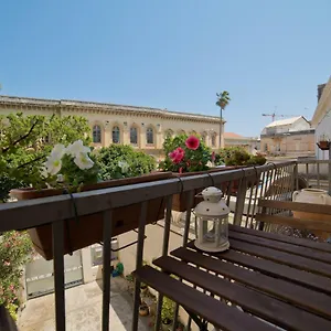 https://nuvole-barocche-bb.lecce-hotels.com